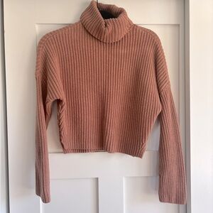Abercrombie & Fitch Turtleneck Chunky Long Sleeve Sweater, Cropped.